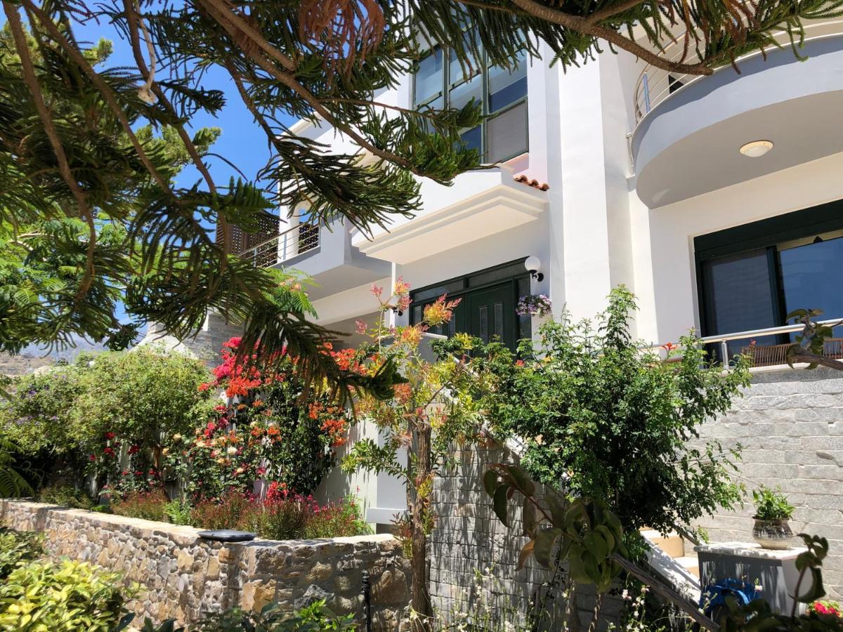 Paradisos Luxury Villas Next To Beach Koutsourás Esterno foto