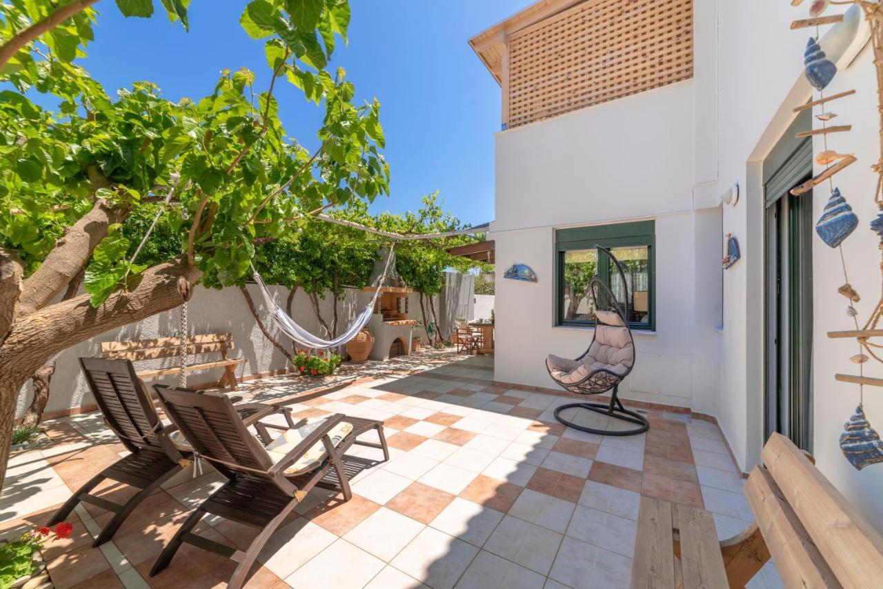 Paradisos Luxury Villas Next To Beach Koutsourás Esterno foto