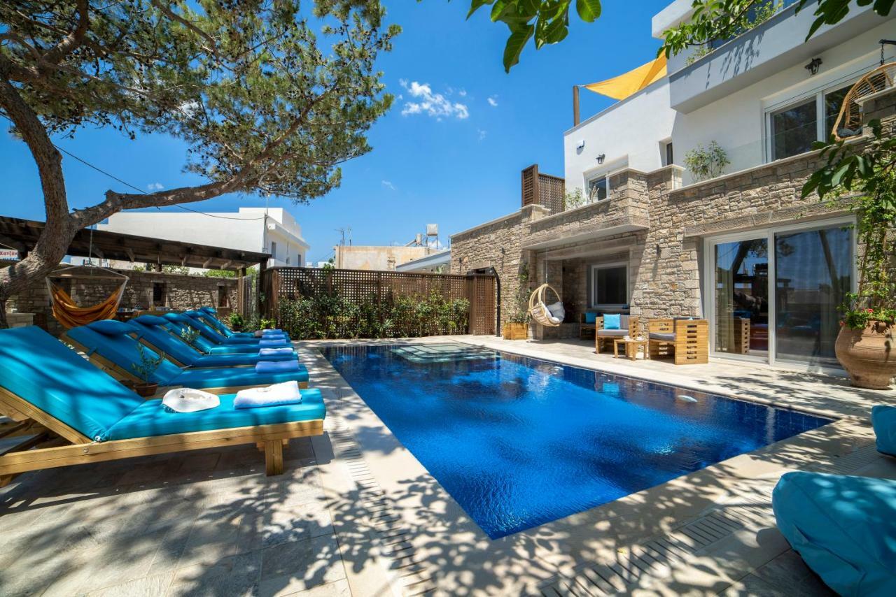 Paradisos Luxury Villas Next To Beach Koutsourás Esterno foto